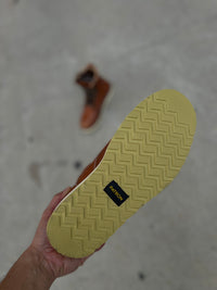 Load image into Gallery viewer, 813 Light Brown
