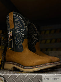 Load image into Gallery viewer, 5700 Honey
